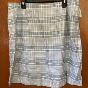 2 Women’s skirts size 22/24 NWT
